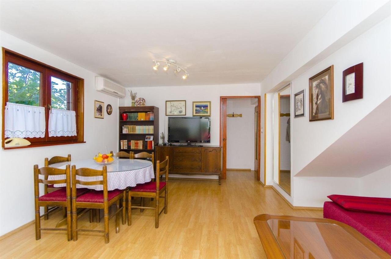 Apartments Dragica Slatine Exterior foto